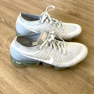 Baby Blue Vapor Max Nikes